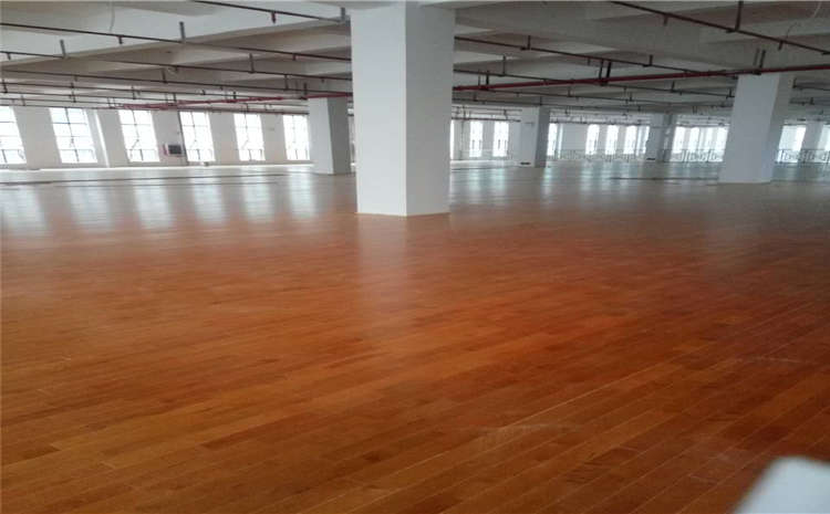 橡膠木乒乓球館木地板哪個品牌好？