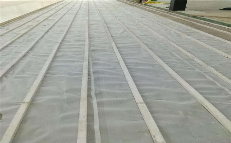 柞木舞蹈房木地板怎么翻新？