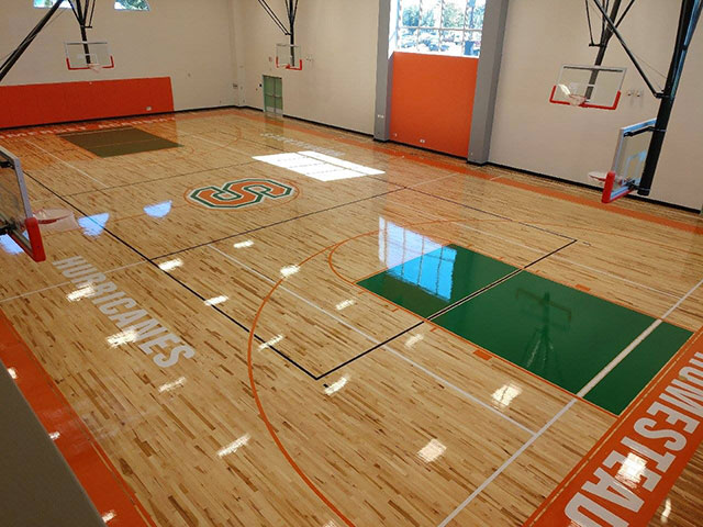 籃球館專用木地板,體育木地板廠家,籃球場(chǎng)木地板廠家,運(yùn)動(dòng)木地板價(jià)格