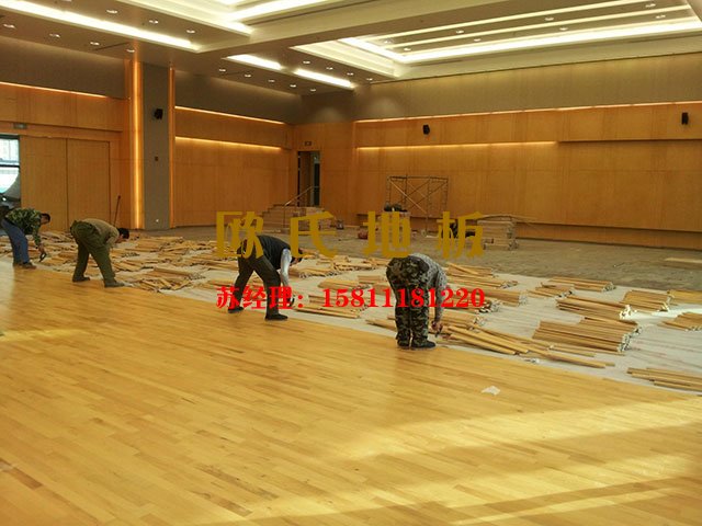 影響舞臺木地板價(jià)格的因素——?dú)W氏舞臺木地板
