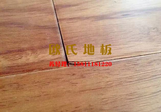 平時(shí)注意這些，會(huì)更好的保護(hù)舞臺(tái)木地板——?dú)W氏地板