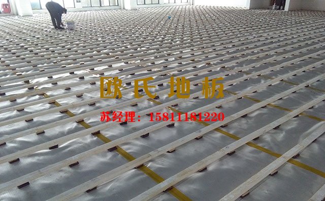 細(xì)扒專業(yè)運(yùn)動(dòng)木地板結(jié)構(gòu)，原來(lái)是這樣——?dú)W氏地板