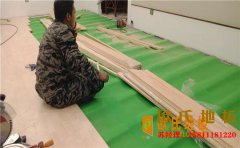 常見(jiàn)的舞臺(tái)地板怎么安裝