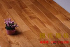 體育木地板是如何刷漆的？