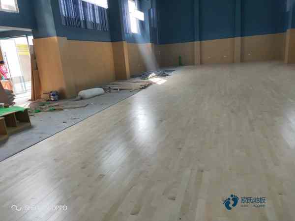 籃球場(chǎng)實(shí)木地板如何做好防水措施？